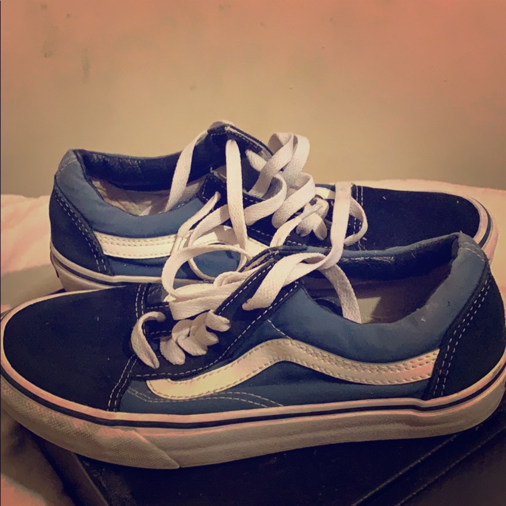 Ladies sneakers
